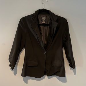 Soho Apparel L Black Blazer